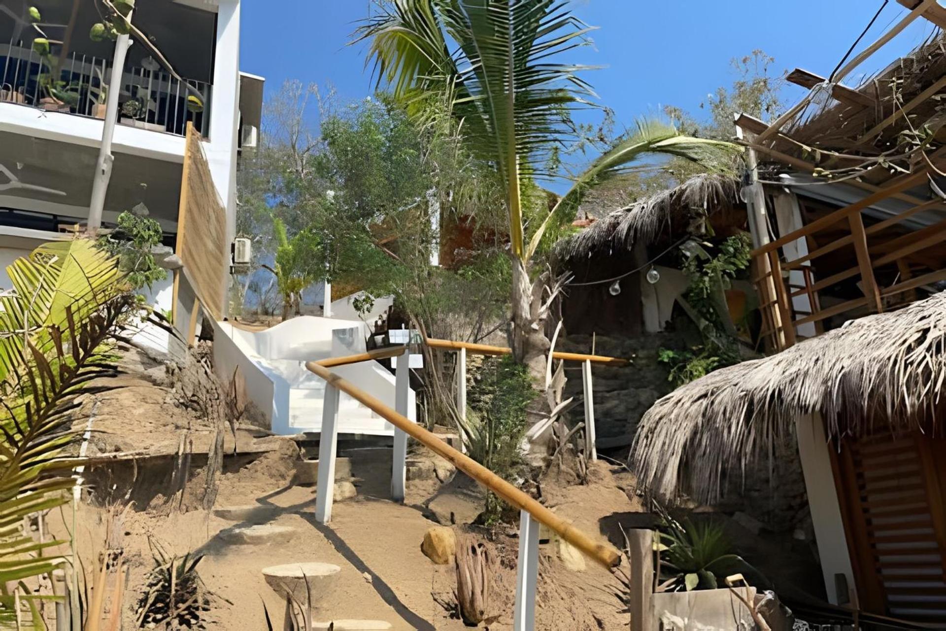Mixtli Ecohouse, Habitaciones Sol & Luna - Starlink Internet San Pedro Pochutla المظهر الخارجي الصورة