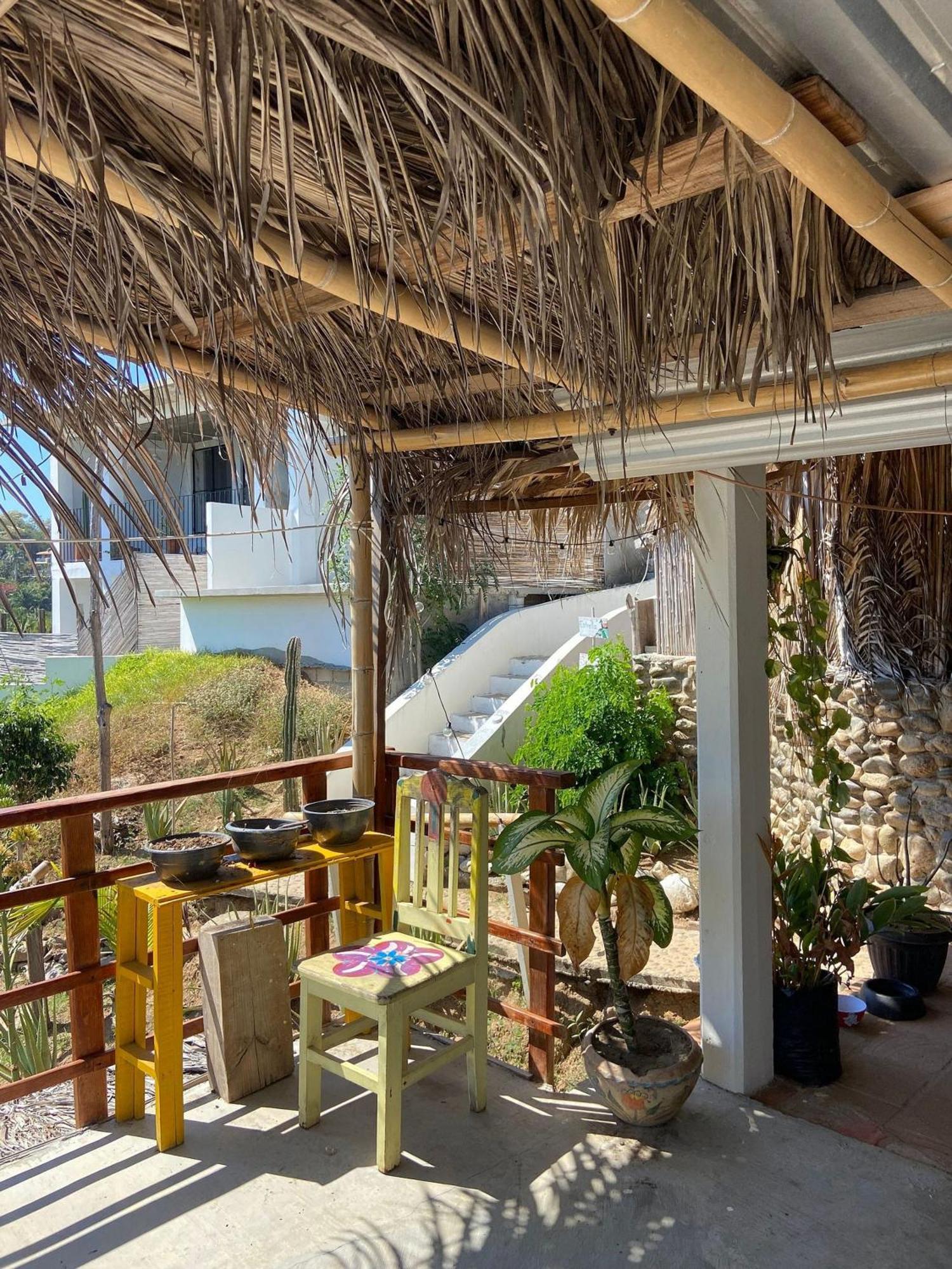 Mixtli Ecohouse, Habitaciones Sol & Luna - Starlink Internet San Pedro Pochutla المظهر الخارجي الصورة